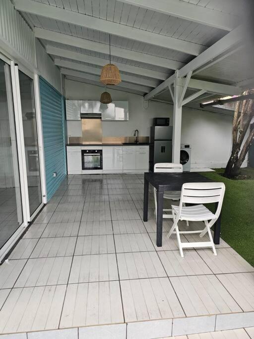 Sweet Colibri Apartment Saint-Pierre Ngoại thất bức ảnh