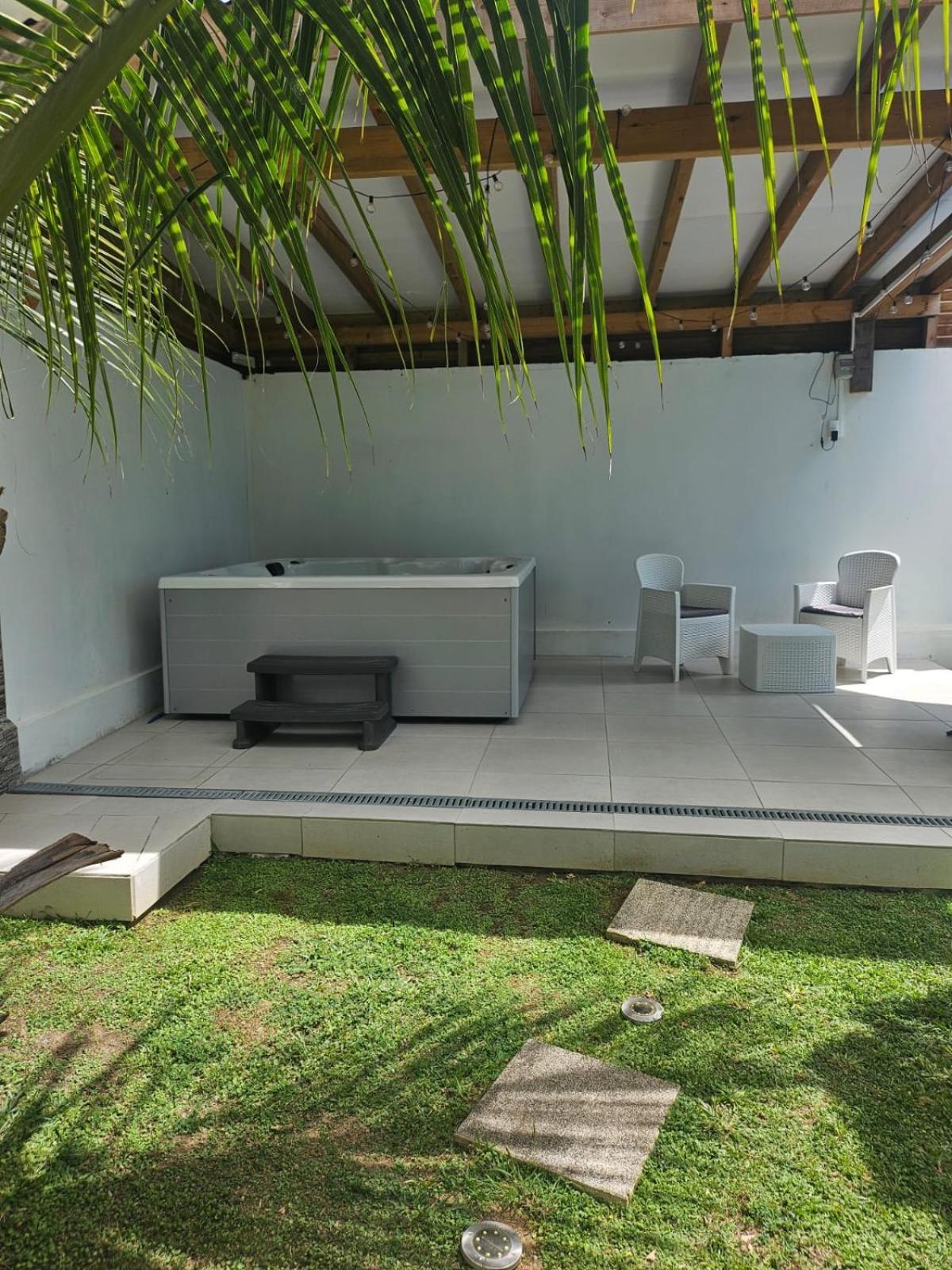 Sweet Colibri Apartment Saint-Pierre Ngoại thất bức ảnh